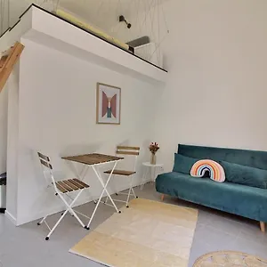  Appartement Studio Avec Terrasse Et Mezzanine France